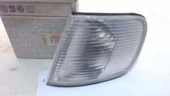 FRECCIA ANTERIORE SX AUDI 100 HELLA 9EL 135 383-025