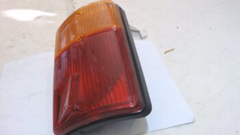 FARO POSTERIORE DX FIAT 126  LEART 1620