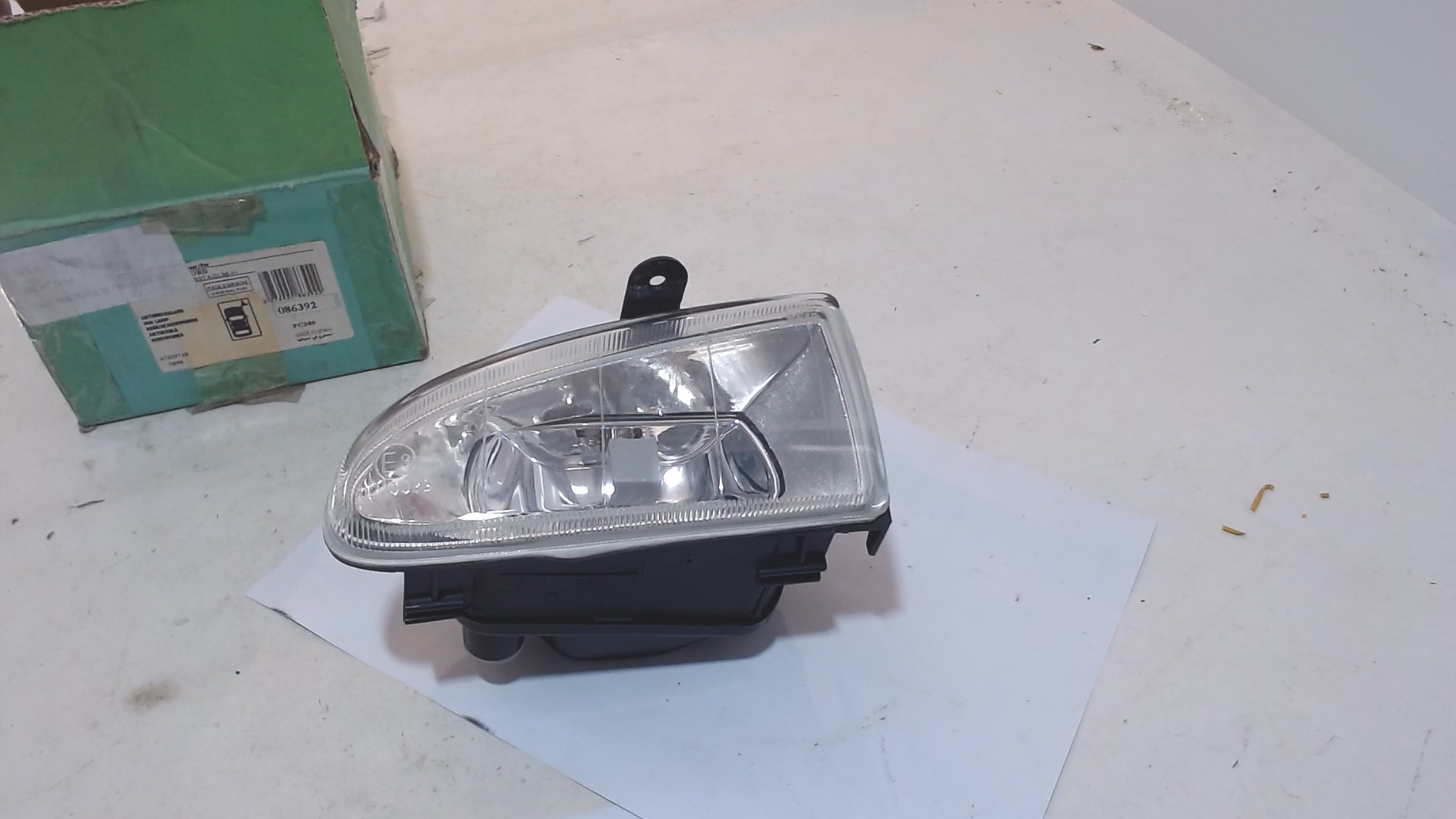 FENDINEBBIA DX FIESTA 96 FORD MAZDA 121 VALEO 086392