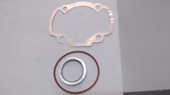 GUARNIZIONI CILINDRO HONDA KYMCO PEUGEOT 06DR0688