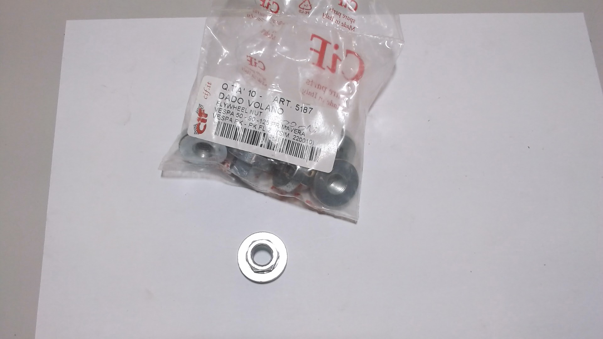 DADO VOLANO PIAGGIO VESPA 50 SPECIAL 125 PRIMAVERA - ET3 - PK - PK FL2 CIF 5187
