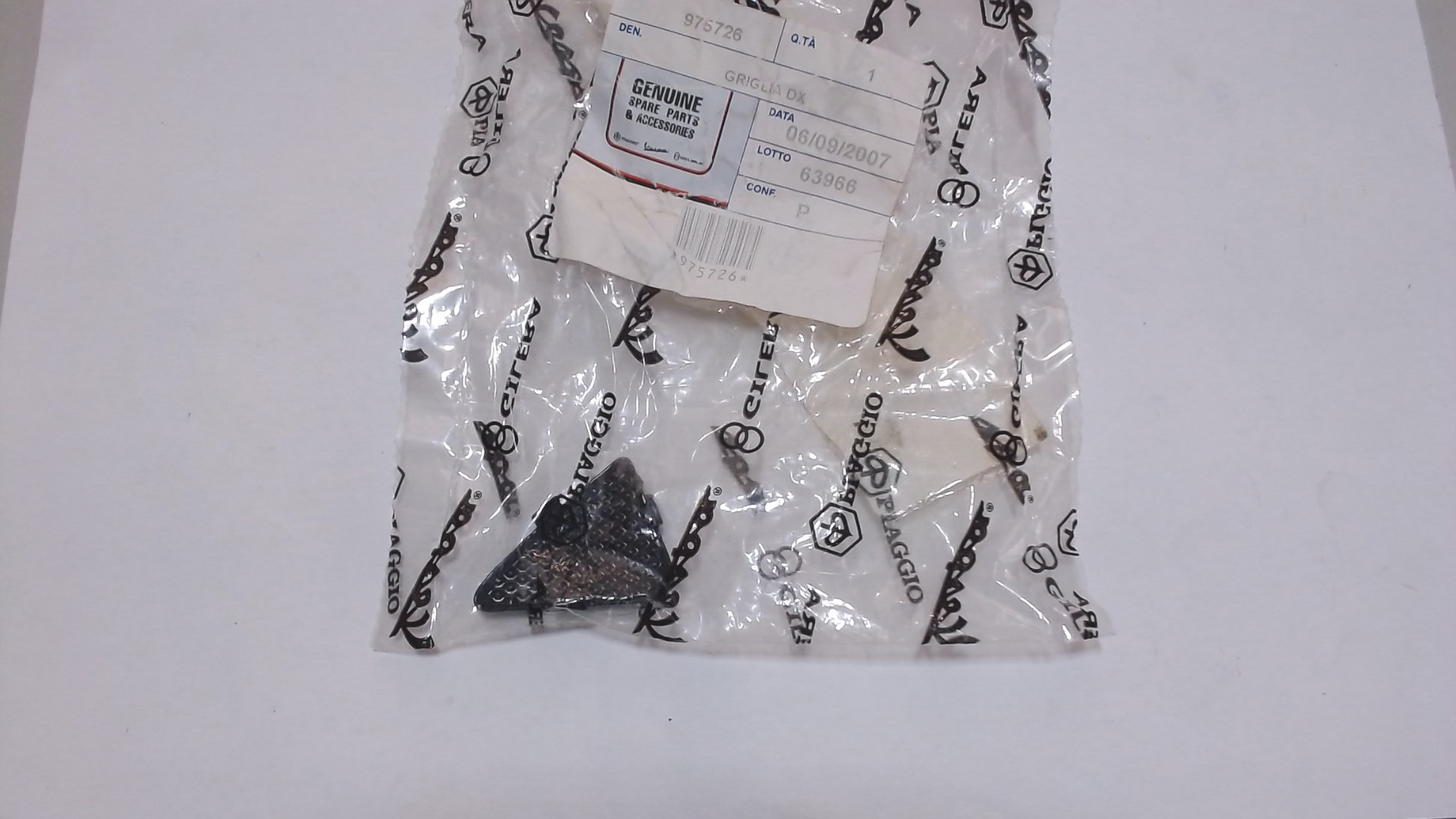 TAPPO SCUDO ANTERIORE DX NEXUS GILERA 975726 - immagine 2