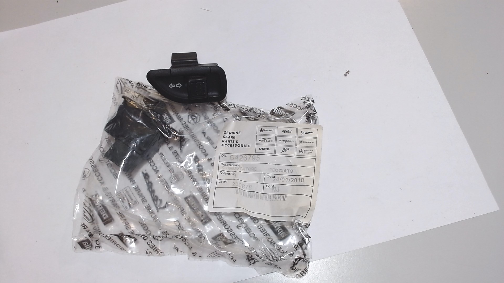 PULSANTE COMANDO FRECCE MP3 LIBERTY X10 RUNNER APRILA PIAGGIO 6426795