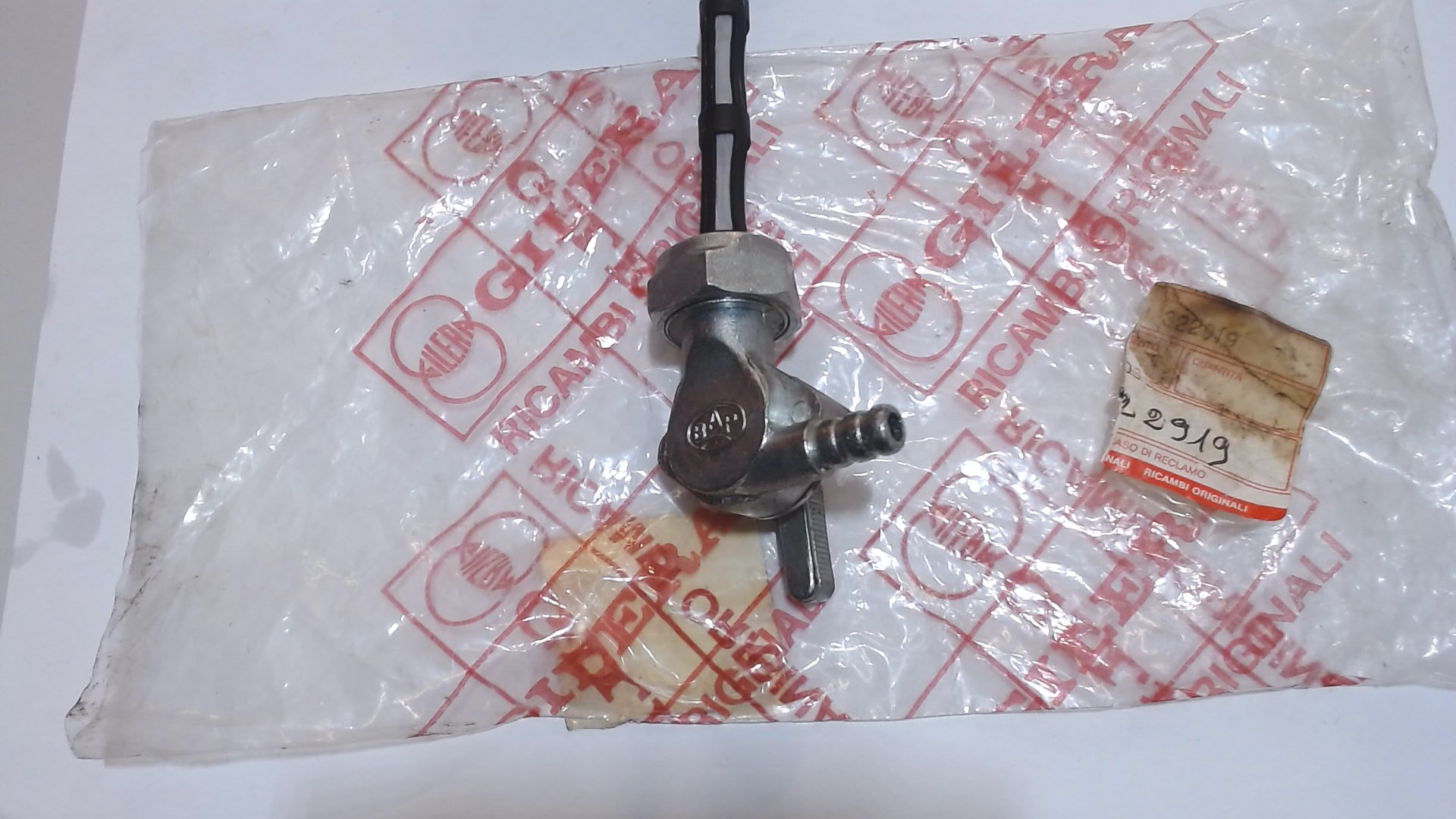 RUBINETTO BENZINA RV GILERA 322919 NEIROTTI RICAMBI - Main Image