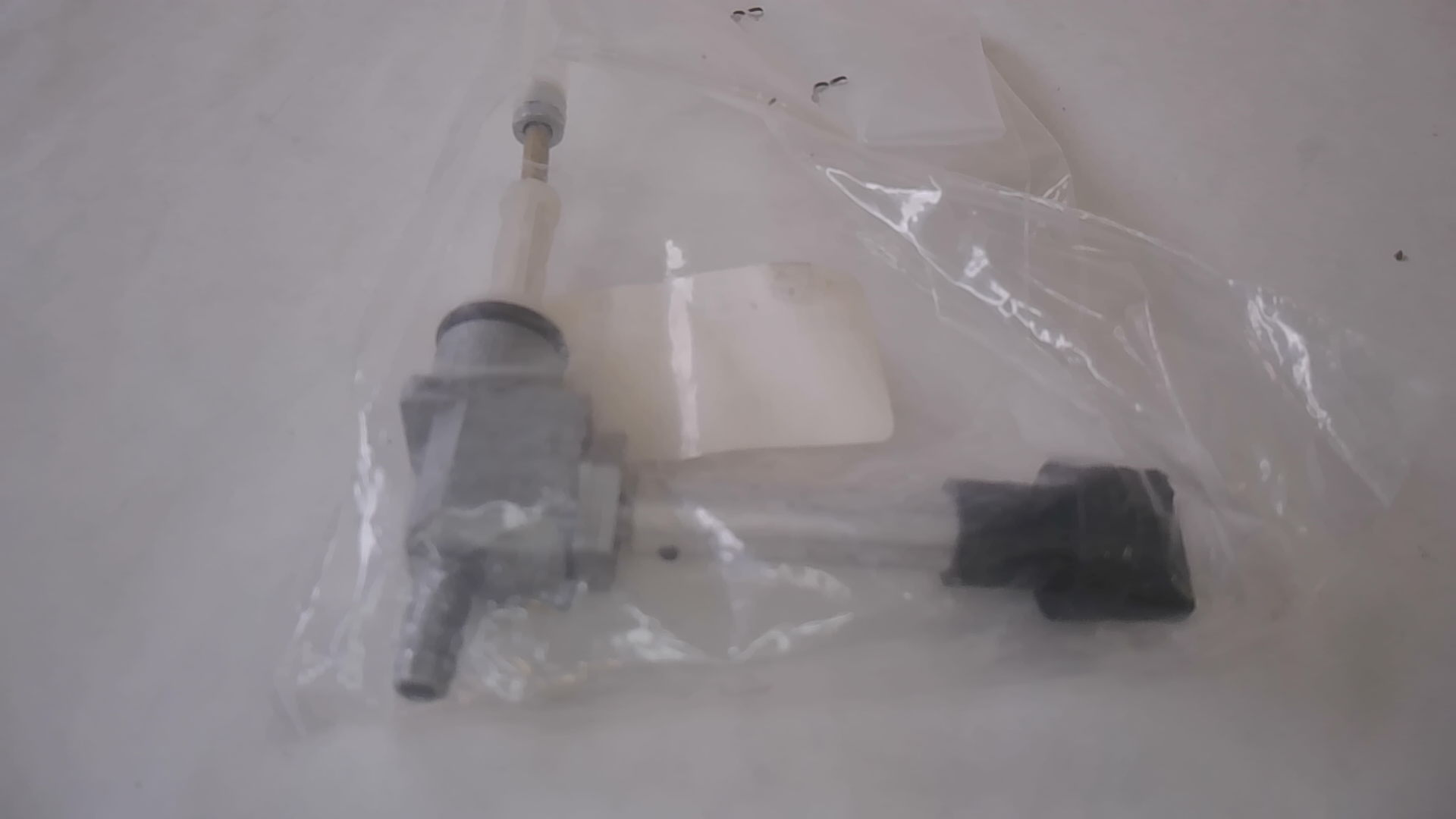 RUBINETTO SERBATOIO BENZINA LUCID PEUGEOT 280539 - immagine 3