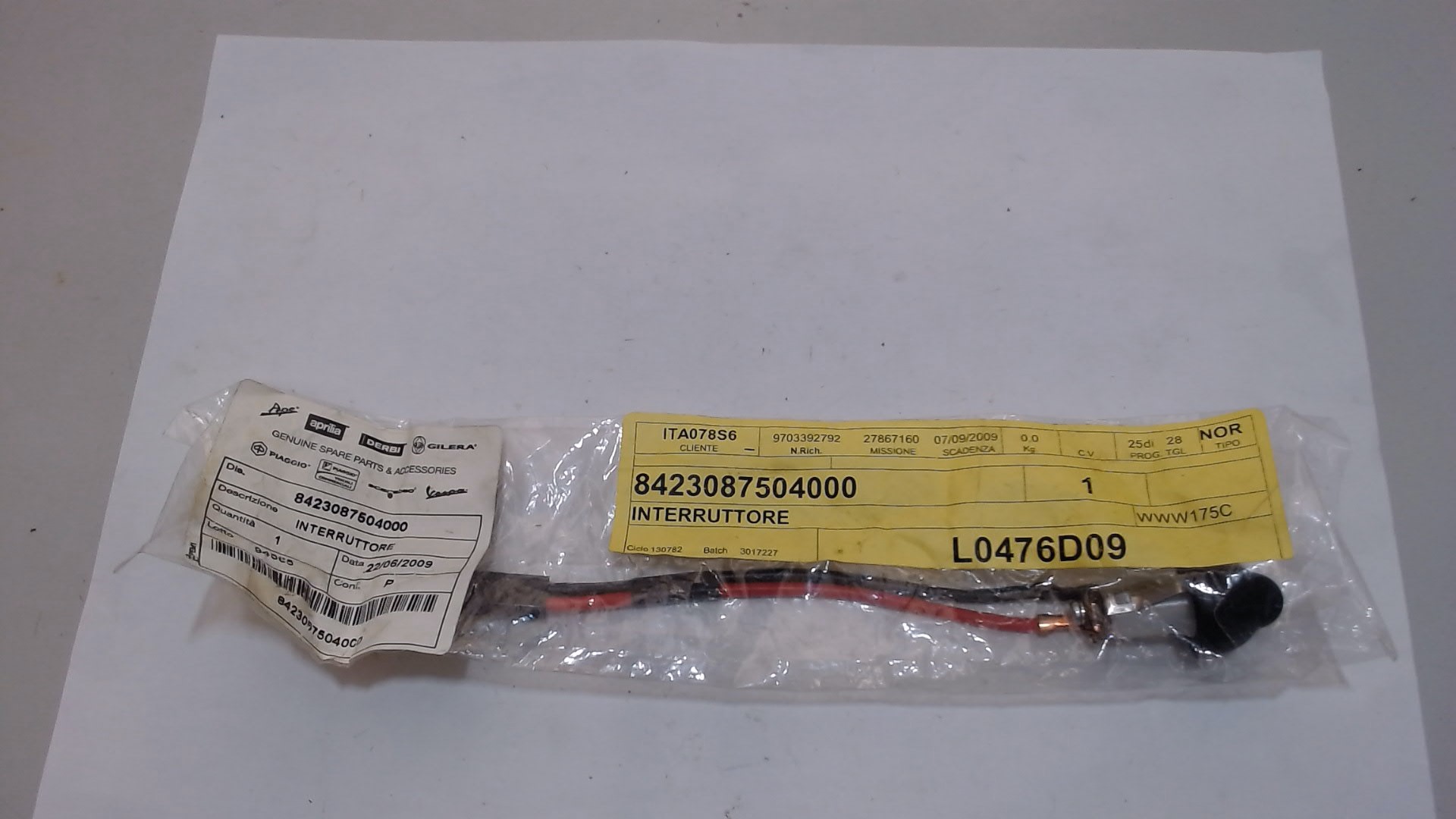 PULSANTE FINE CORSA PORTER QUARGO PIAGGIO 8423087504000 D8423087504