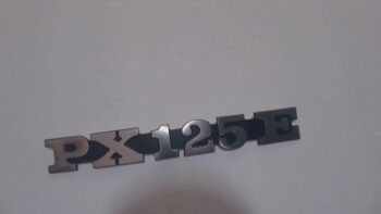 SCRITTA "PX125 E" COFANO LATERALE VESPA CIF 5768 PIAGGIO 194717