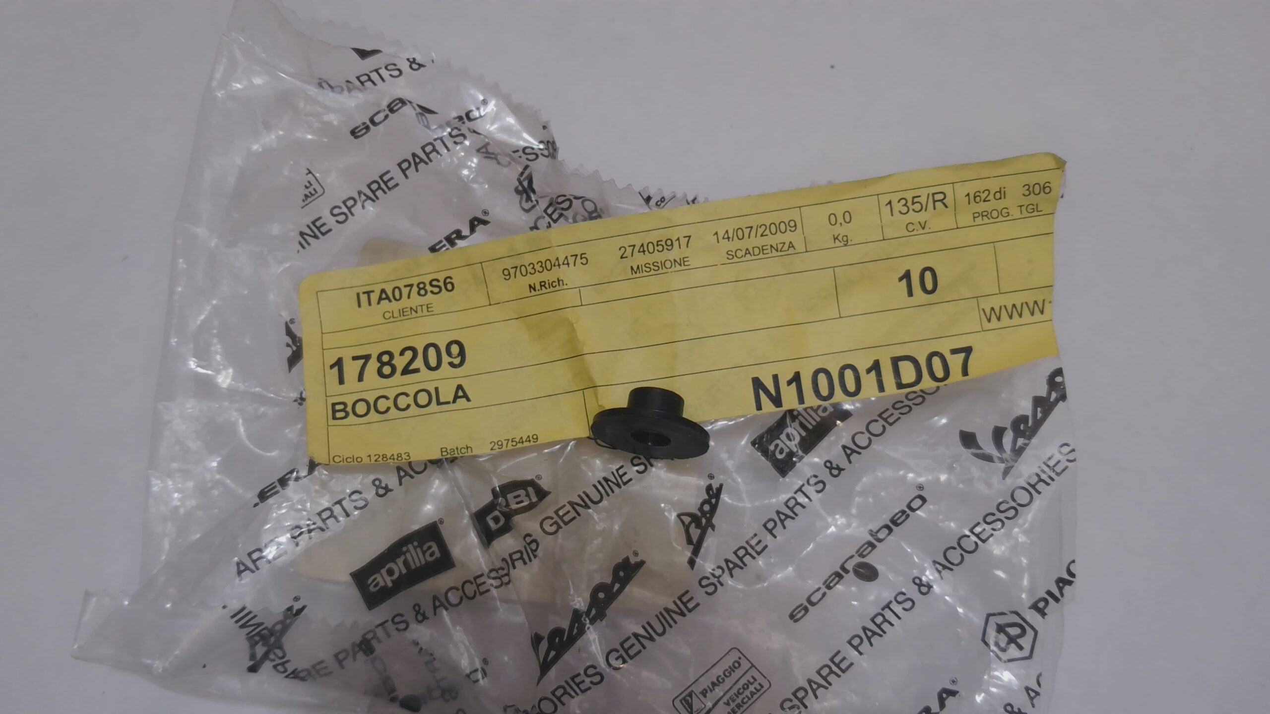 BOCCOLA GUIDA LEVA AGGANCIO COFANO VESPA PX PIAGGIO 178209 - immagine 3