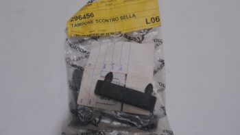 TAMPONE OVALE IN GOMMA PER SCONTRO SELLA VESPA ET2/ET4 PIAGGIO 296456