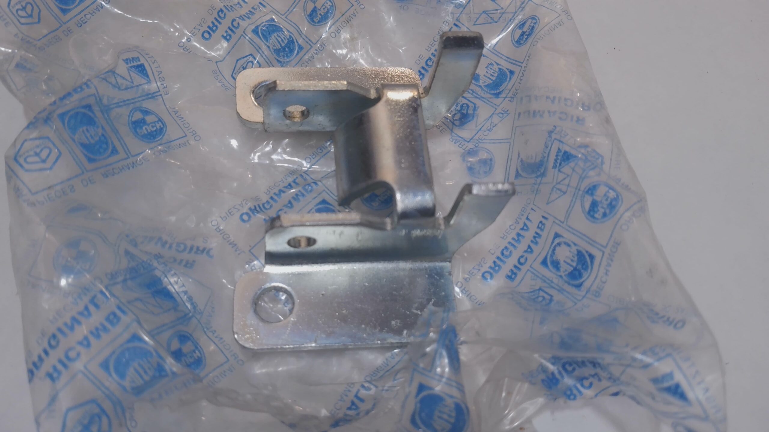 PIASTRA SERRATURA SELLA VESPA PIAGGIO 265747 - immagine 4