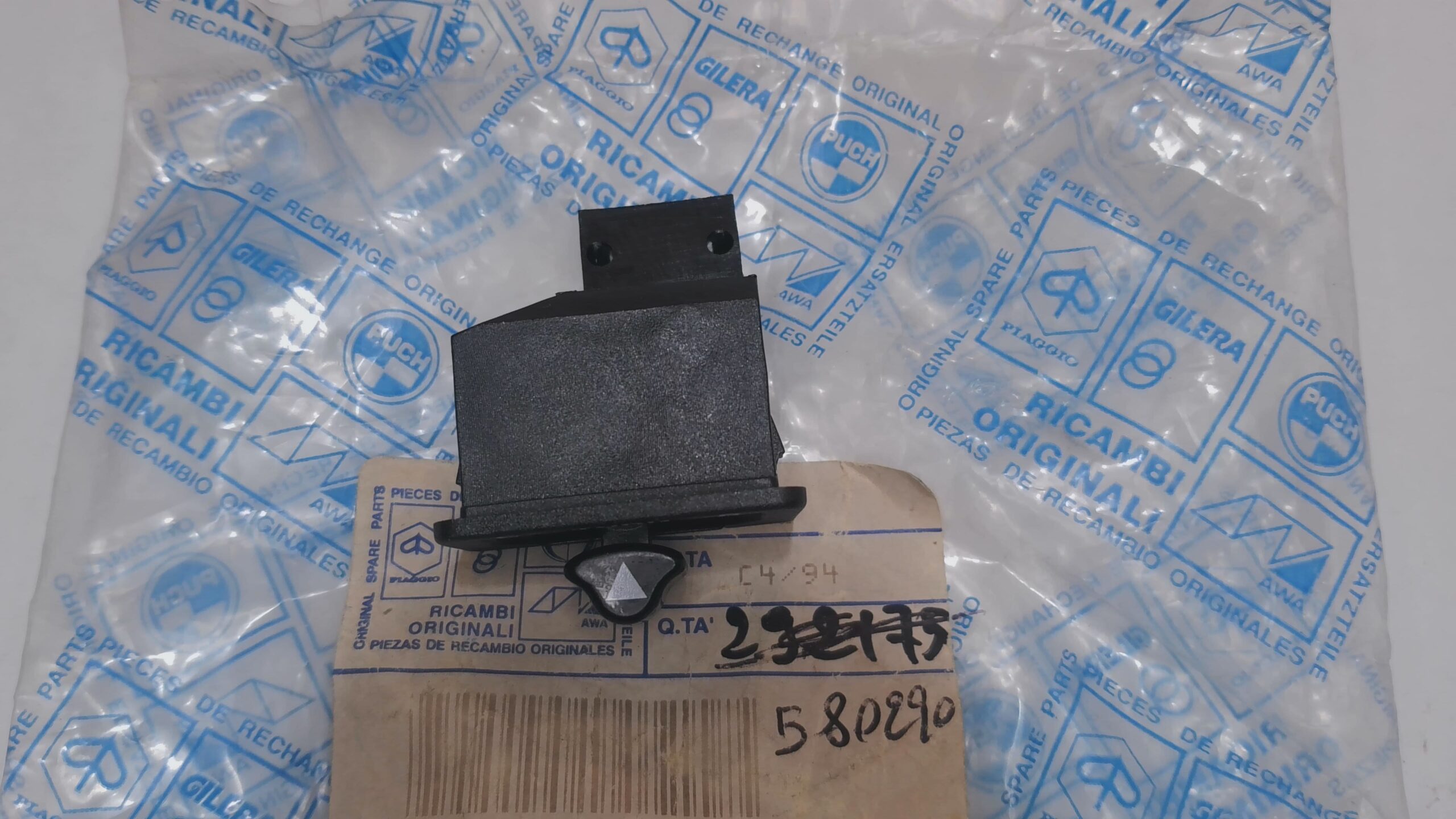 INTERUTTORE FRECCE HEXAGON PIAGGIO 292175 580290 - immagine 2