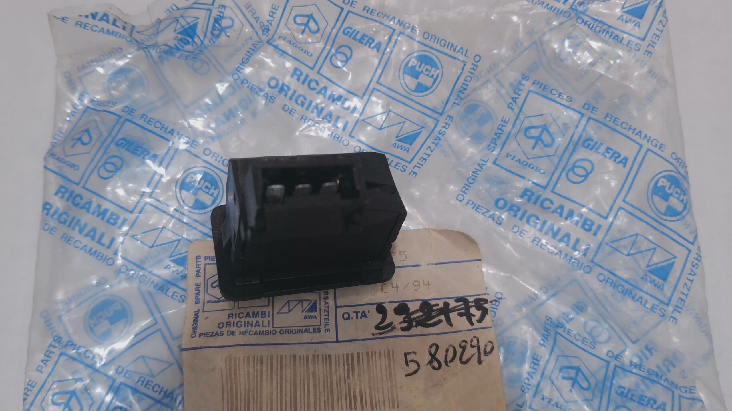 INTERUTTORE FRECCE HEXAGON PIAGGIO 292175 580290 - immagine 3