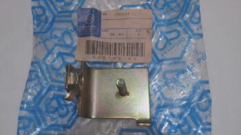 PIASTRINA STAFFA VESPA PIAGGIO 290091