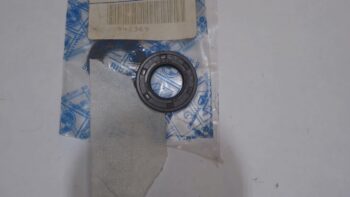 PARAOLIO BANCO LATO SINISTRO 17*30*6/6-5 BULLIT EAGLET GSM GILERA 942369