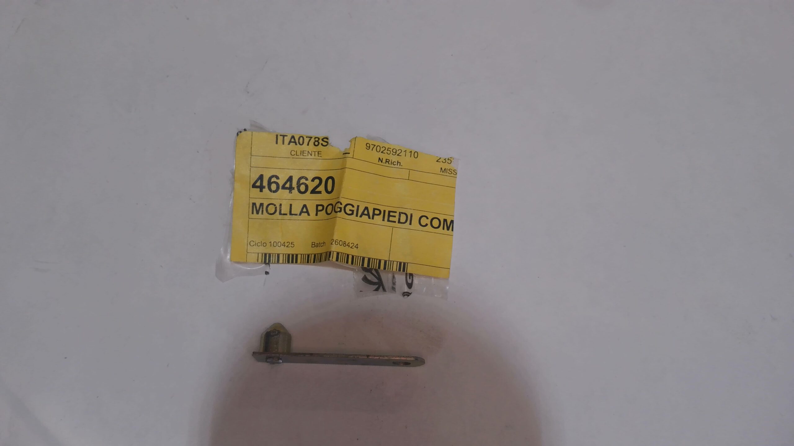 MOLLA - PIASTRINA POGGIAPIEDI PIAGGIO 464620 - immagine 3