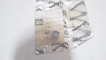 TAPPO FILETTATO CONICO BEVERLY FLY FLY4T HEXAGON LIBERTY 4T MP3 RUNNER GP PIAGGIO 411311 - B015433