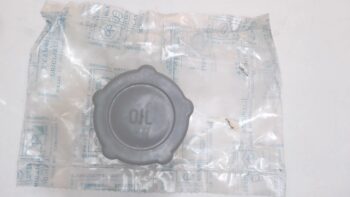 TAPPO SERBATOIO OLIO VESPA PX 125-150 - 200 E PIAGGIO 102585